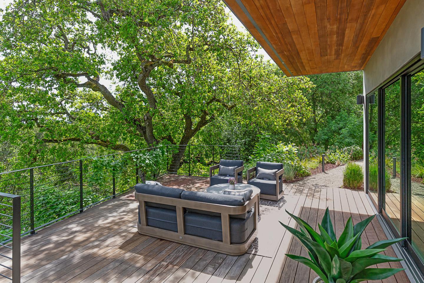 Detail Gallery Image 34 of 68 For 26896 Alejandro Dr, Los Altos Hills,  CA 94022 - 4 Beds | 3 Baths
