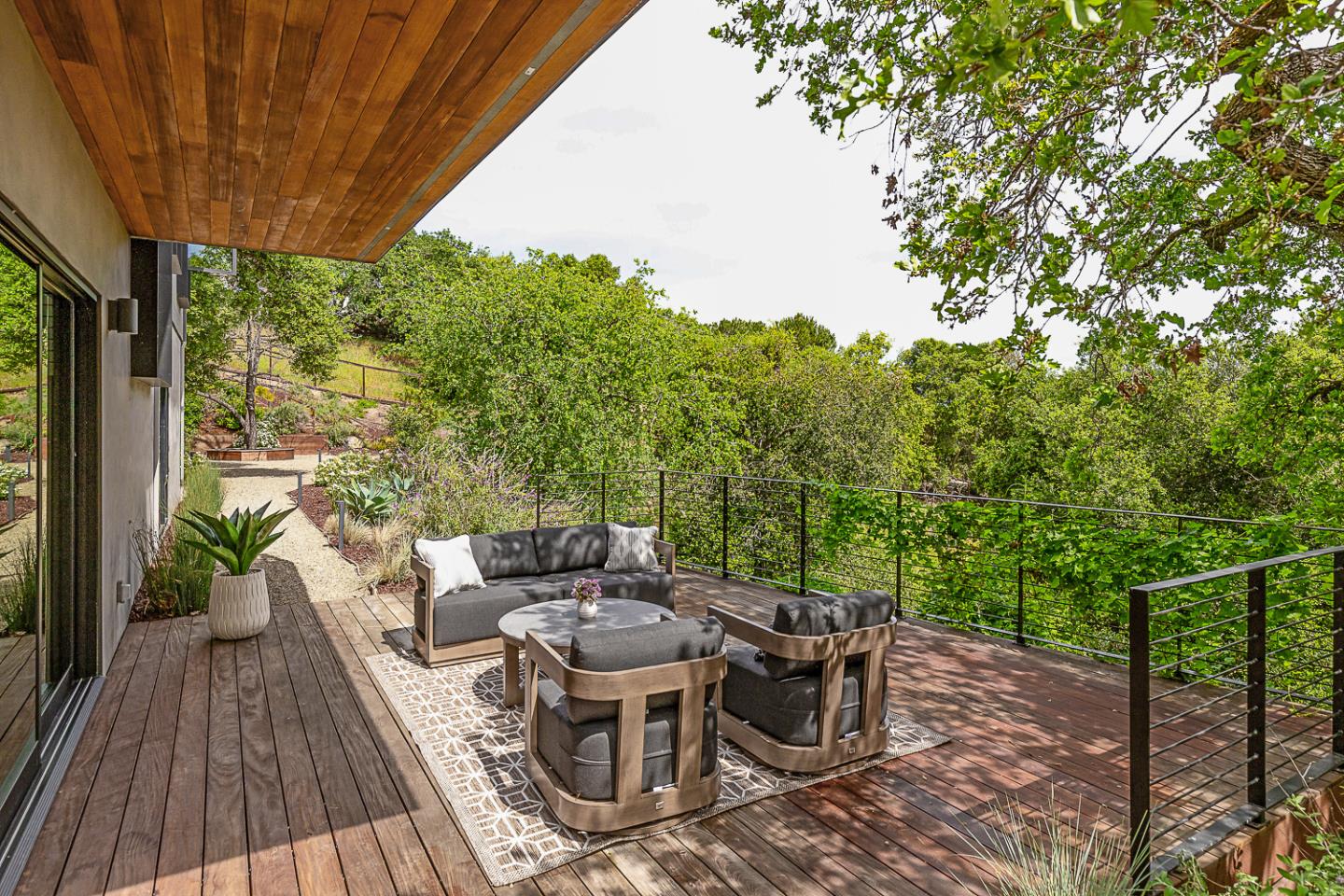 Detail Gallery Image 35 of 68 For 26896 Alejandro Dr, Los Altos Hills,  CA 94022 - 4 Beds | 3 Baths