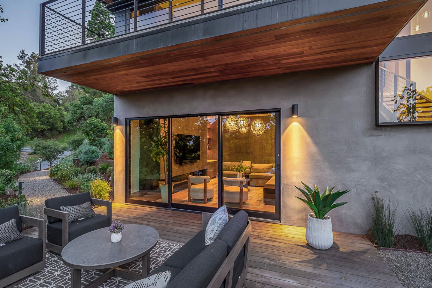 Detail Gallery Image 36 of 68 For 26896 Alejandro Dr, Los Altos Hills,  CA 94022 - 4 Beds | 3 Baths