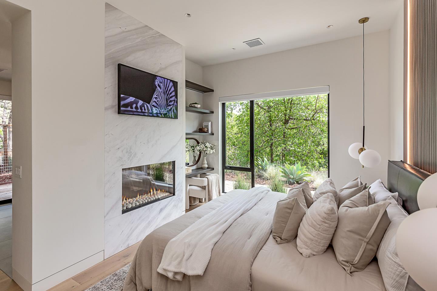 Detail Gallery Image 38 of 68 For 26896 Alejandro Dr, Los Altos Hills,  CA 94022 - 4 Beds | 3 Baths