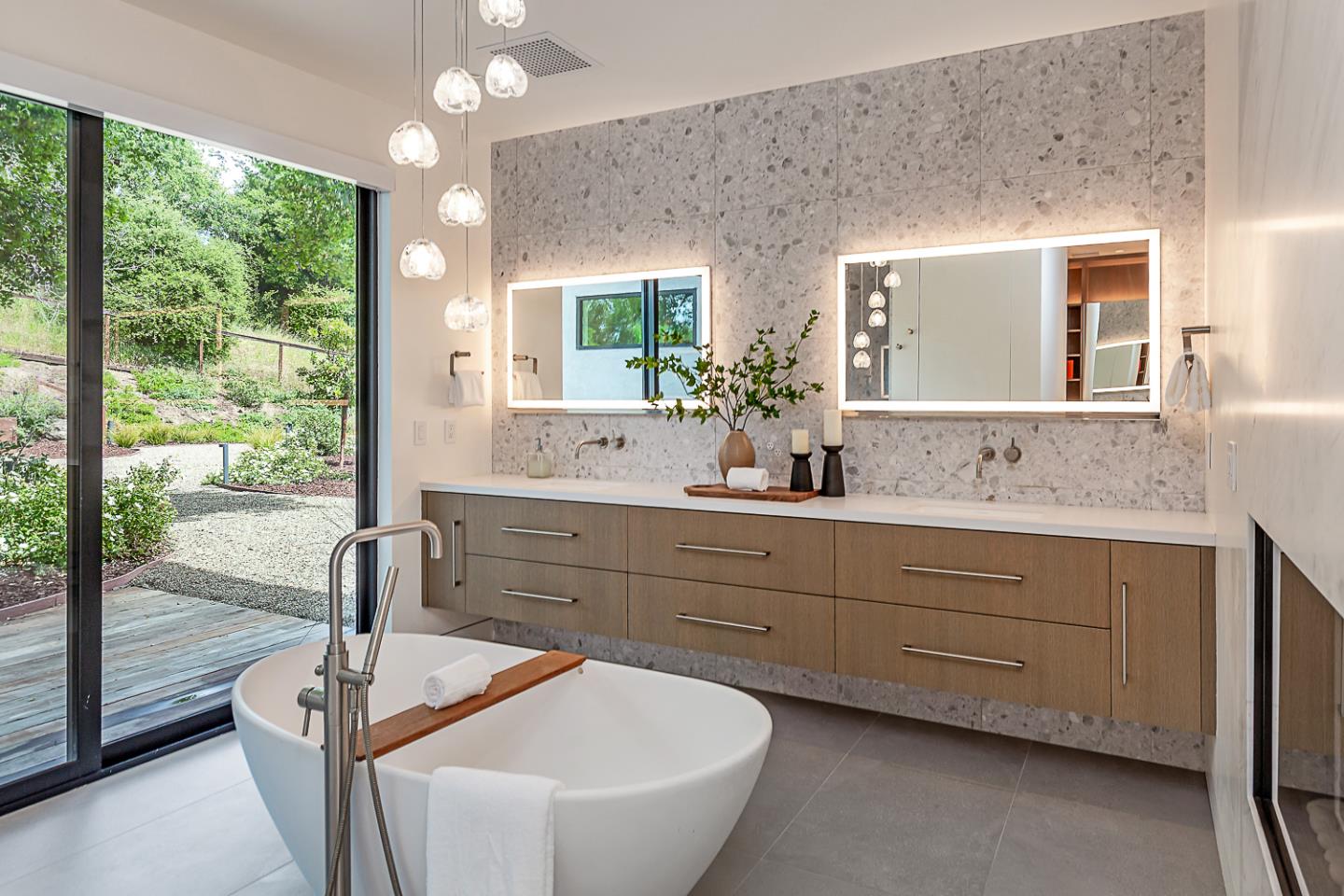 Detail Gallery Image 41 of 68 For 26896 Alejandro Dr, Los Altos Hills,  CA 94022 - 4 Beds | 3 Baths