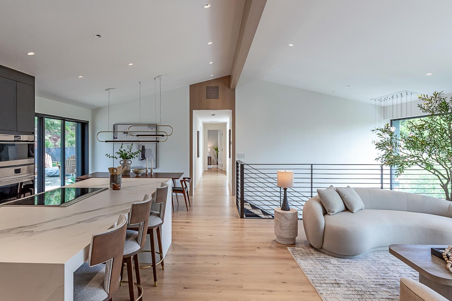 Detail Gallery Image 8 of 68 For 26896 Alejandro Dr, Los Altos Hills,  CA 94022 - 4 Beds | 3 Baths