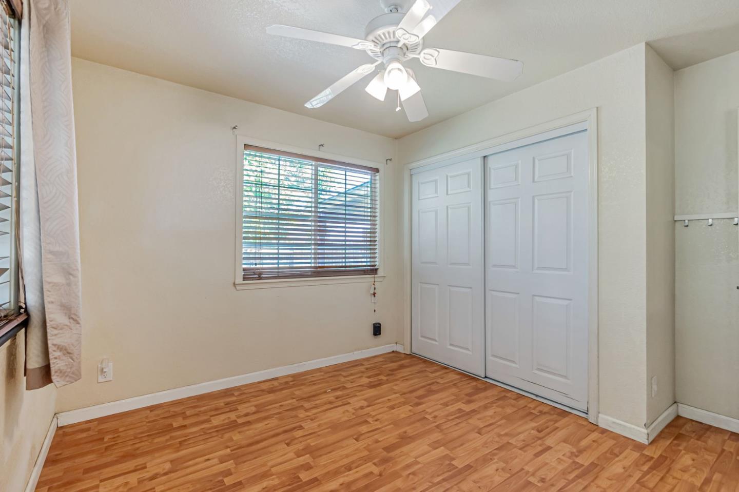 Detail Gallery Image 20 of 34 For 263 Vineyard Dr, San Jose,  CA 95119 - 5 Beds | 3 Baths