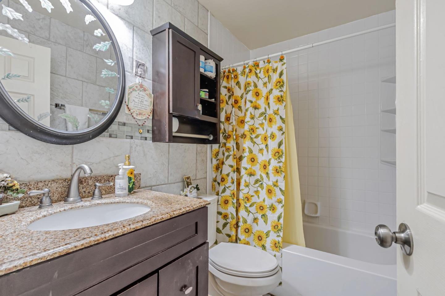 Detail Gallery Image 25 of 34 For 263 Vineyard Dr, San Jose,  CA 95119 - 5 Beds | 3 Baths