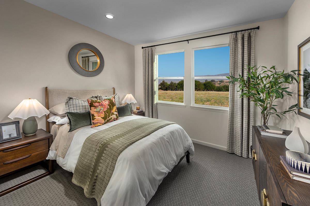 Detail Gallery Image 11 of 13 For 350 Golden Cloud Ave, Hollister,  CA 95023 - 3 Beds | 2 Baths