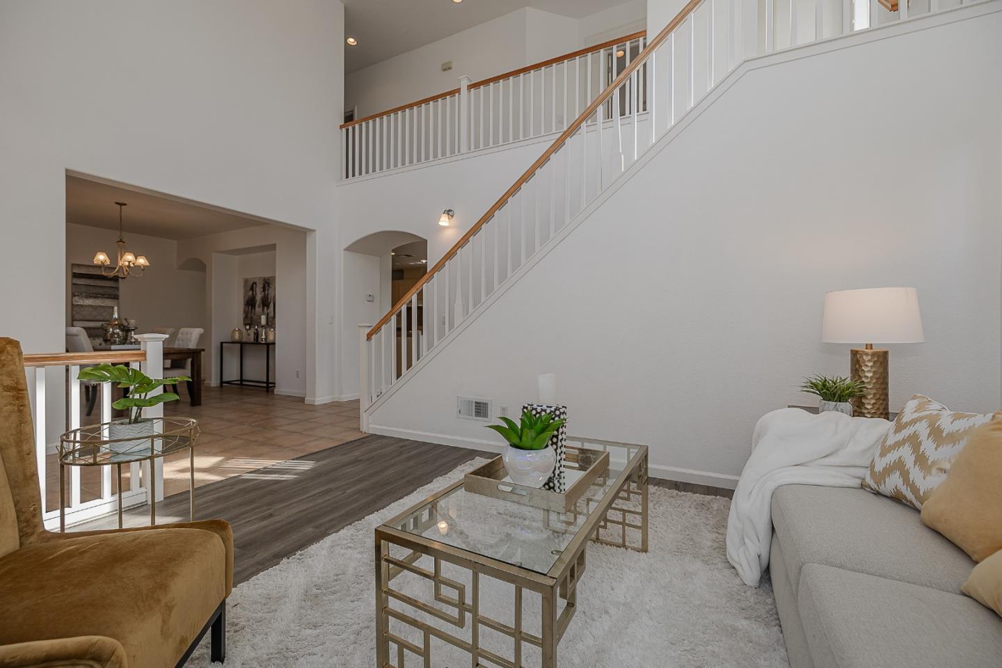 Detail Gallery Image 13 of 46 For 1270 Okeefe Ct, Gilroy,  CA 95020 - 4 Beds | 2/1 Baths