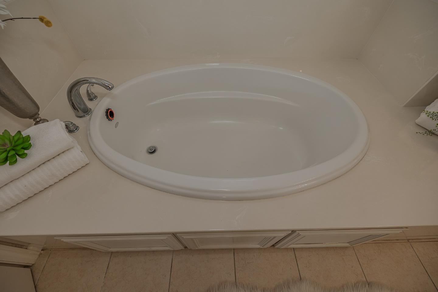 Detail Gallery Image 31 of 46 For 1270 Okeefe Ct, Gilroy,  CA 95020 - 4 Beds | 2/1 Baths