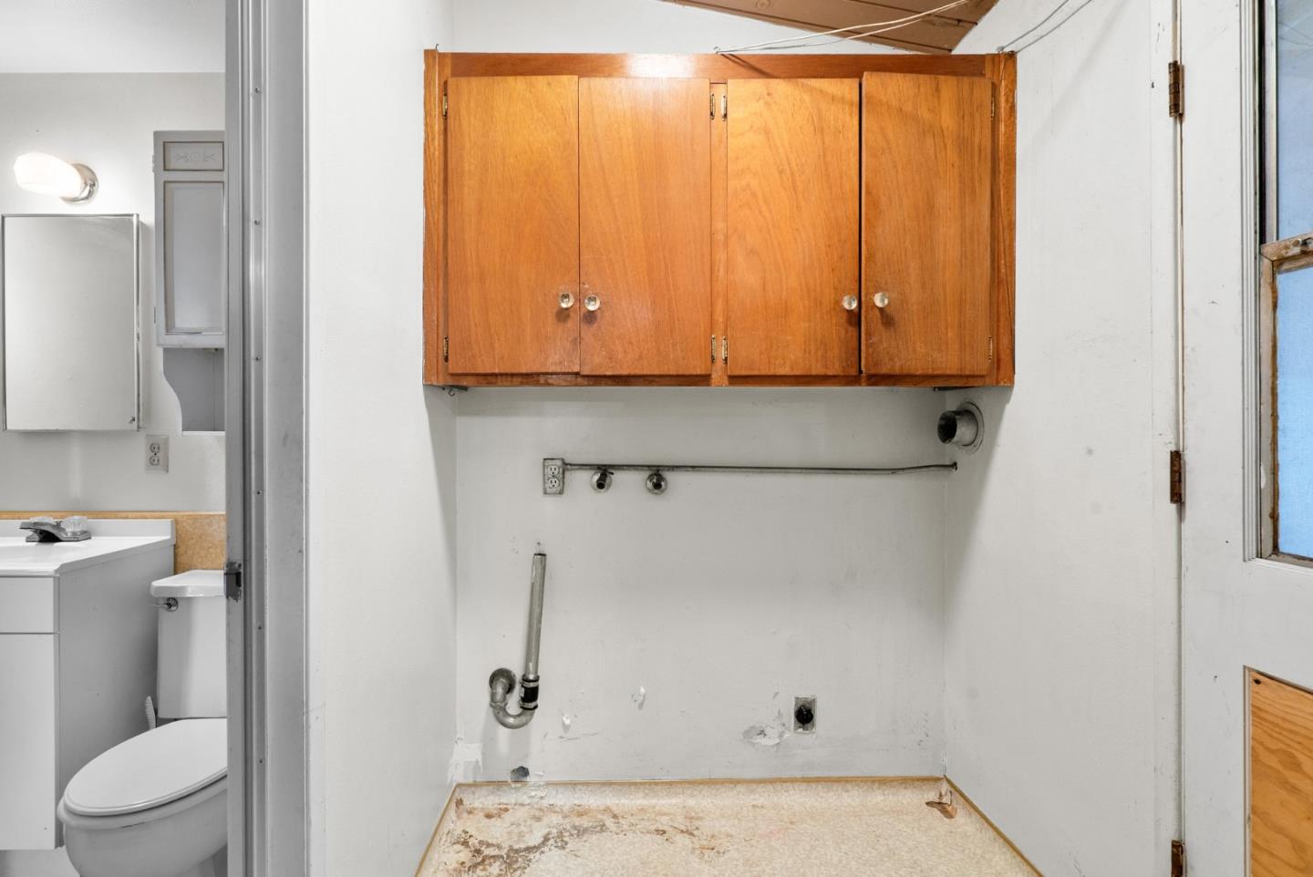 Detail Gallery Image 23 of 36 For 11 Struve Rd, Moss Landing,  CA 95039 - 3 Beds | 1/1 Baths