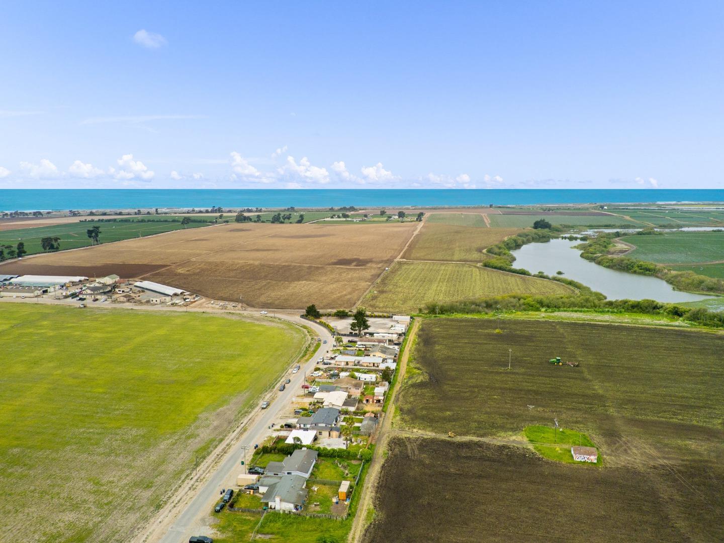 Detail Gallery Image 34 of 36 For 11 Struve Rd, Moss Landing,  CA 95039 - 3 Beds | 1/1 Baths