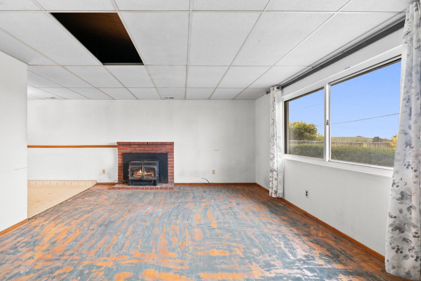 Detail Gallery Image 7 of 36 For 11 Struve Rd, Moss Landing,  CA 95039 - 3 Beds | 1/1 Baths