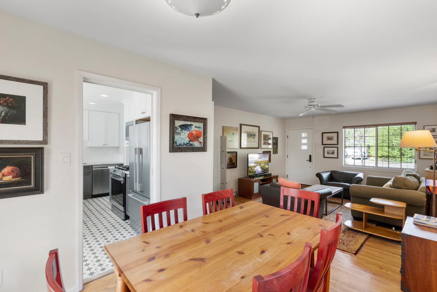 Detail Gallery Image 8 of 34 For 2440 Walnut Grove Ave, San Jose,  CA 95128 - 3 Beds | 1 Baths