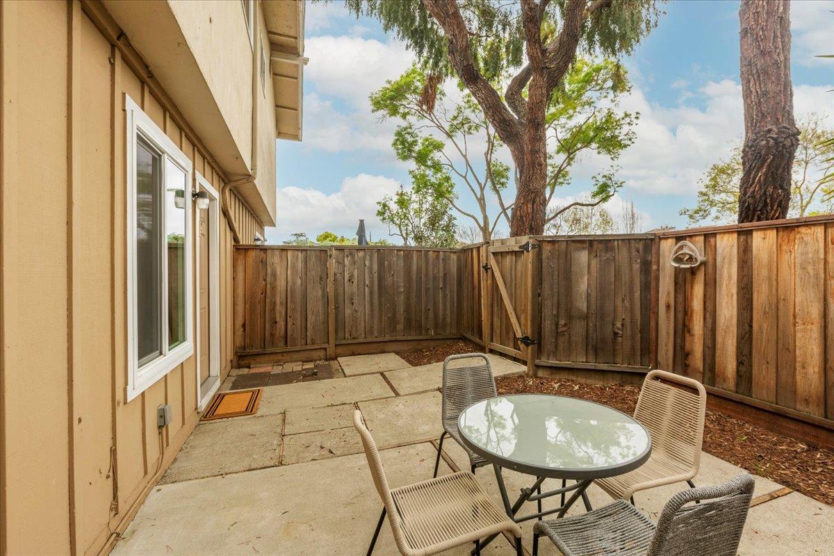 Detail Gallery Image 6 of 33 For 3385 La Selva St #F,  San Mateo,  CA 94403 - 3 Beds | 2 Baths