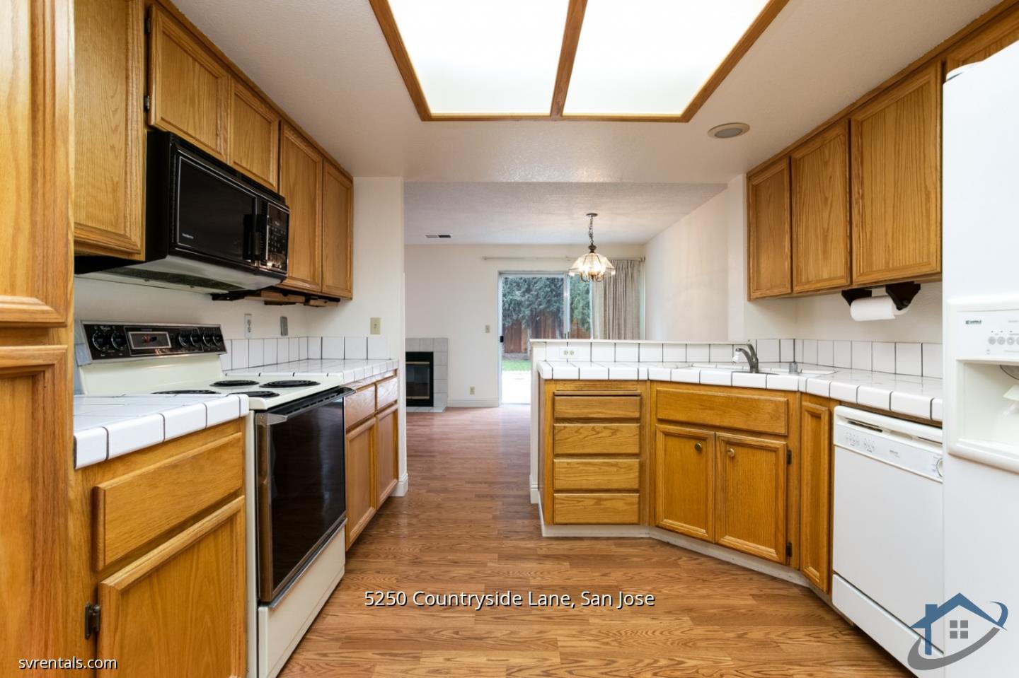Detail Gallery Image 2 of 24 For 5250 Countryside Ln, San Jose,  CA 95136 - 4 Beds | 2/1 Baths