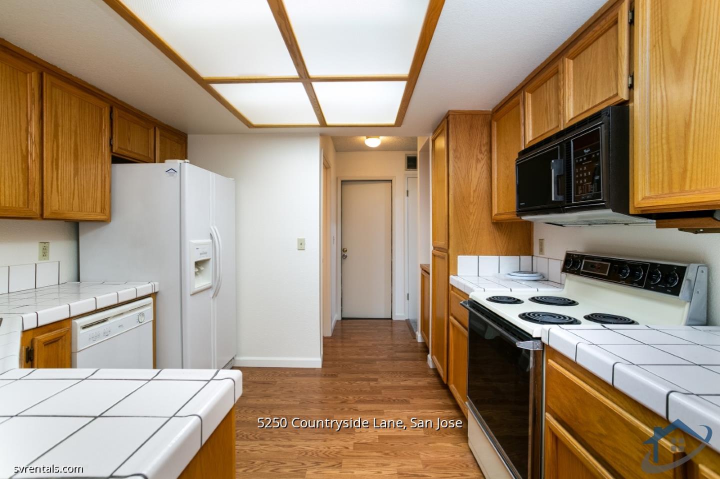 Detail Gallery Image 3 of 24 For 5250 Countryside Ln, San Jose,  CA 95136 - 4 Beds | 2/1 Baths