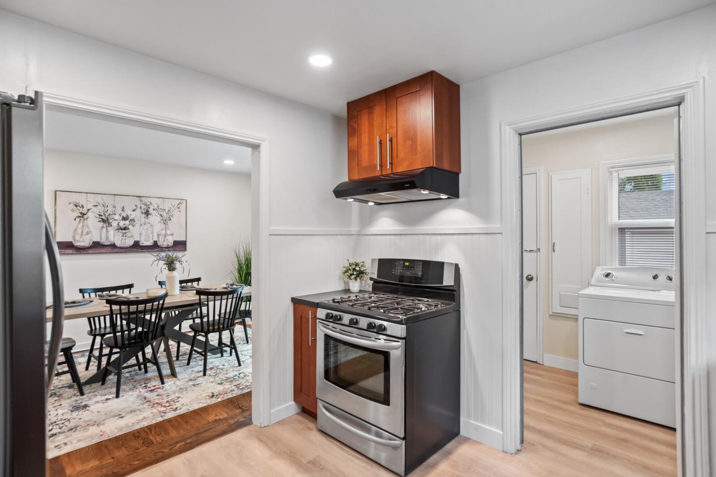 Detail Gallery Image 19 of 27 For 1418 Lenolt St, Redwood City,  CA 94063 - 2 Beds | 1 Baths
