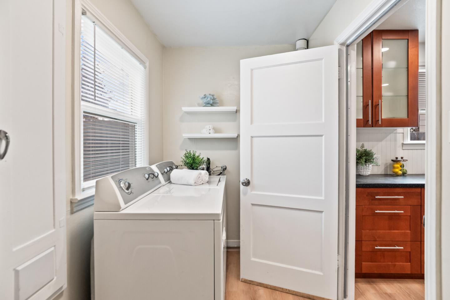 Detail Gallery Image 20 of 27 For 1418 Lenolt St, Redwood City,  CA 94063 - 2 Beds | 1 Baths