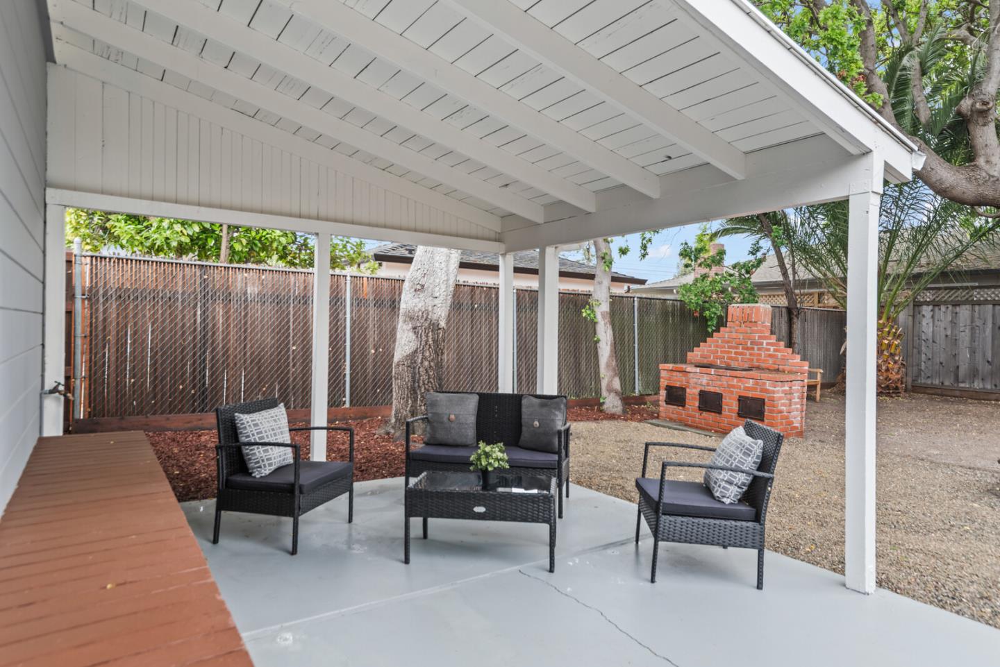 Detail Gallery Image 21 of 27 For 1418 Lenolt St, Redwood City,  CA 94063 - 2 Beds | 1 Baths