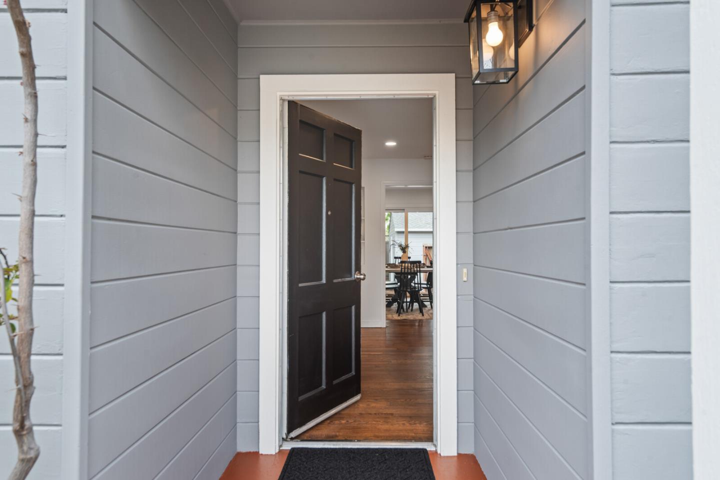 Detail Gallery Image 4 of 27 For 1418 Lenolt St, Redwood City,  CA 94063 - 2 Beds | 1 Baths