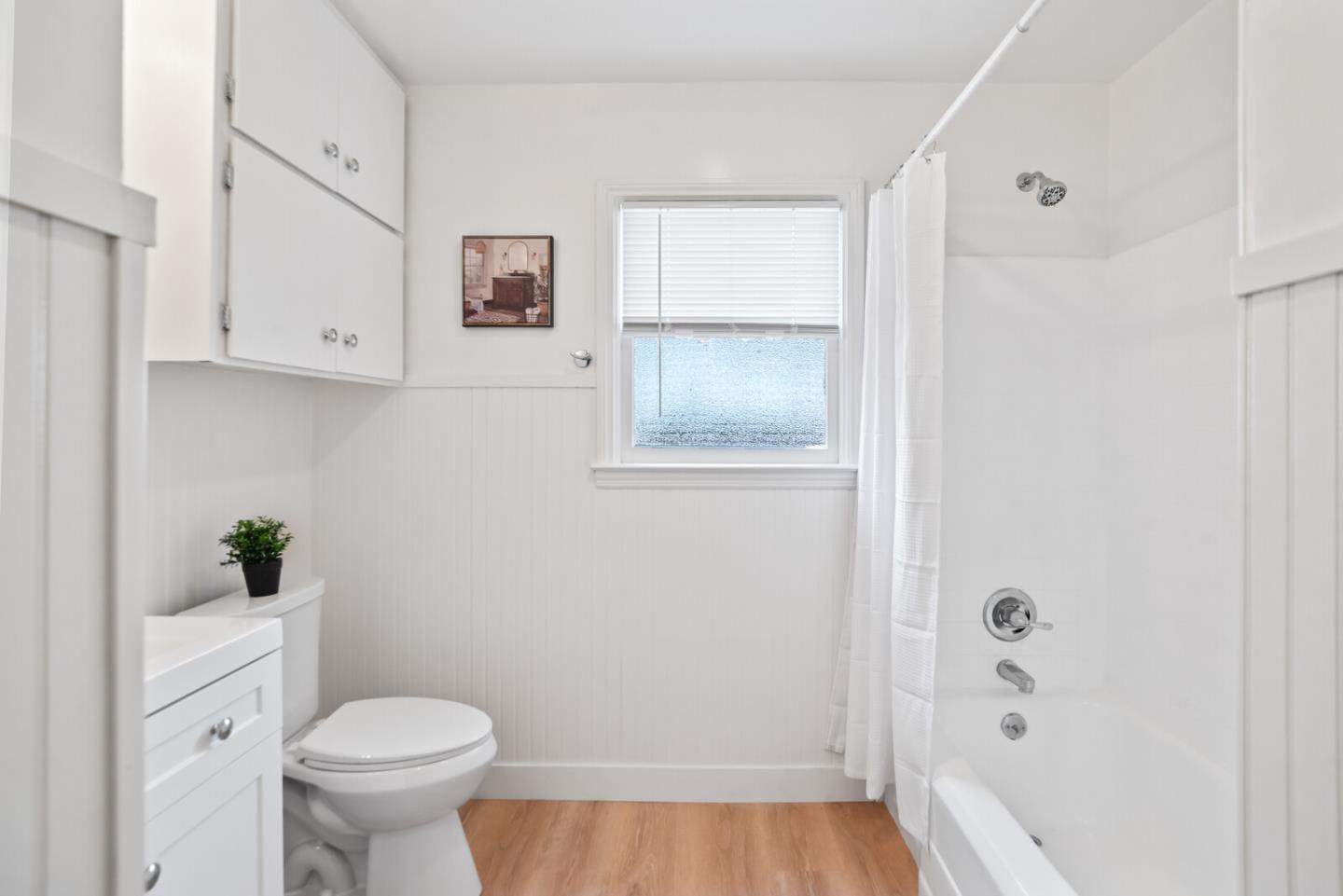Detail Gallery Image 9 of 27 For 1418 Lenolt St, Redwood City,  CA 94063 - 2 Beds | 1 Baths