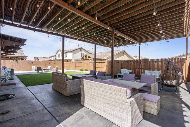 Detail Gallery Image 35 of 43 For 1618 Ryegrass Way, Los Banos,  CA 93635 - 5 Beds | 3 Baths