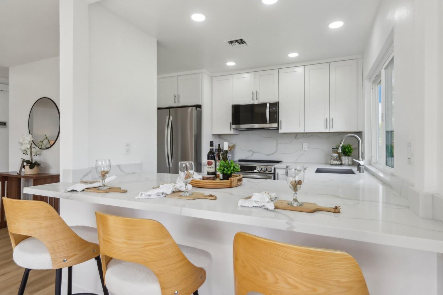 Detail Gallery Image 13 of 34 For 3039 Vesuvius Ln, San Jose,  CA 95132 - 4 Beds | 2 Baths