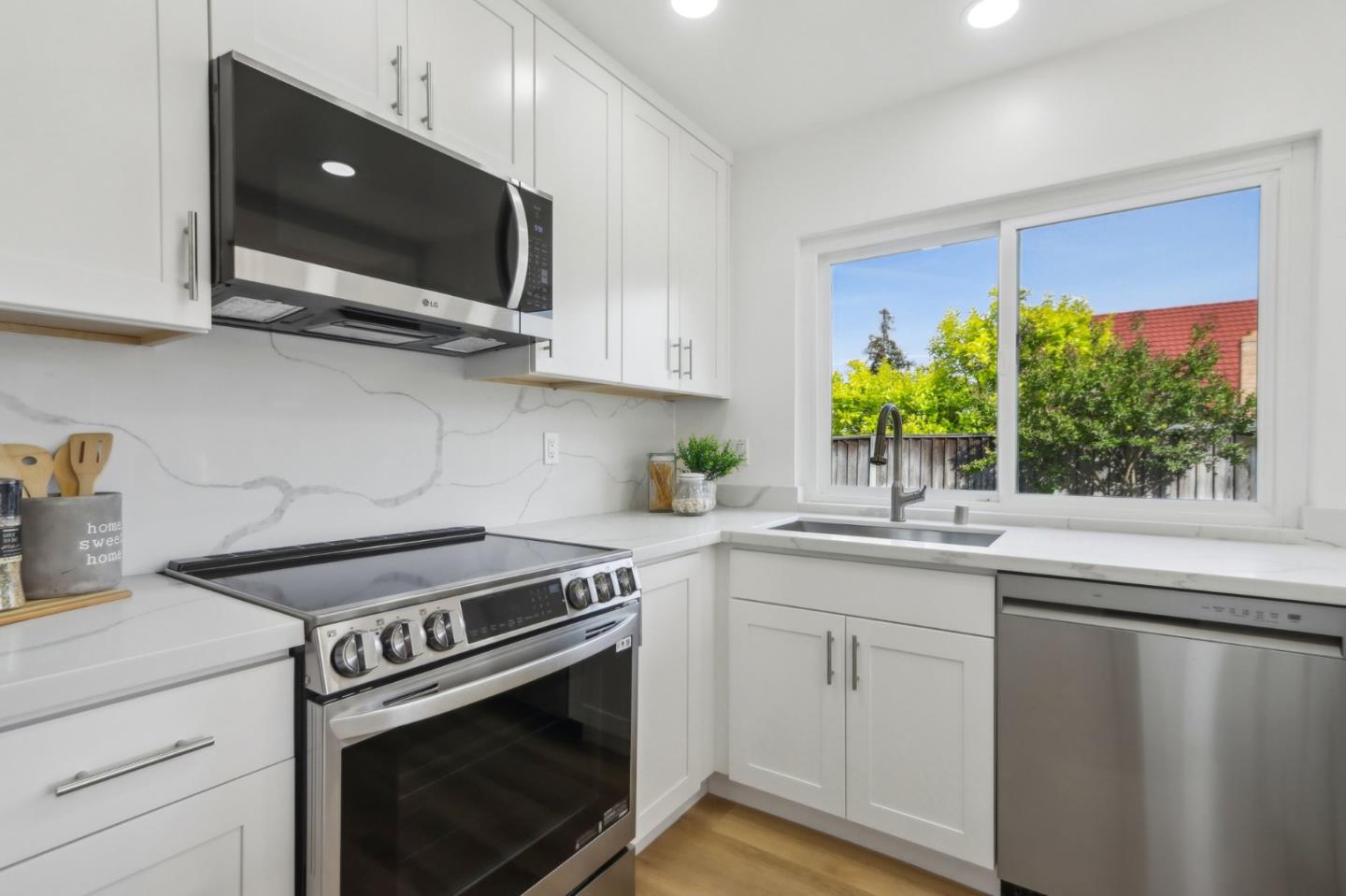 Detail Gallery Image 15 of 34 For 3039 Vesuvius Ln, San Jose,  CA 95132 - 4 Beds | 2 Baths