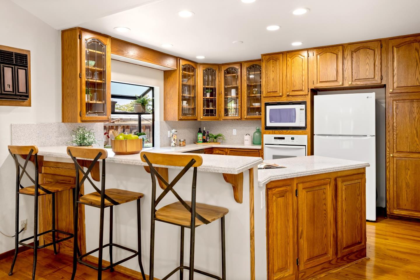 Detail Gallery Image 6 of 22 For 1318 Guerrero Ct, Milpitas,  CA 95035 - 4 Beds | 2 Baths
