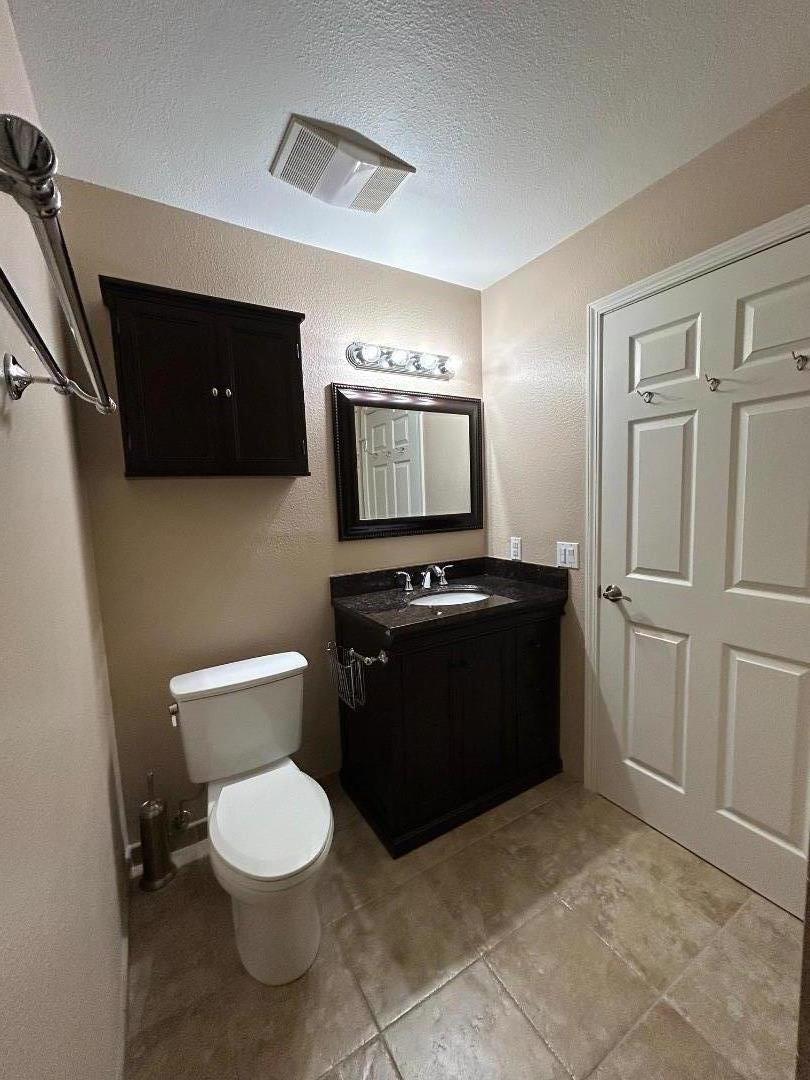 Detail Gallery Image 11 of 24 For 5040 Cribari Vale, San Jose,  CA 95135 - 2 Beds | 2 Baths