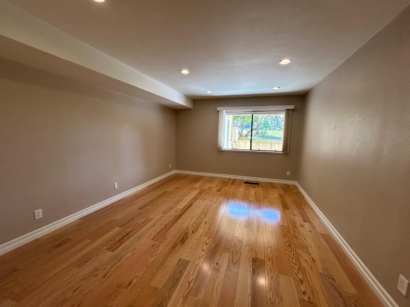 Detail Gallery Image 17 of 24 For 5040 Cribari Vale, San Jose,  CA 95135 - 2 Beds | 2 Baths