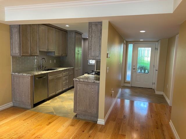 Detail Gallery Image 8 of 24 For 5040 Cribari Vale, San Jose,  CA 95135 - 2 Beds | 2 Baths