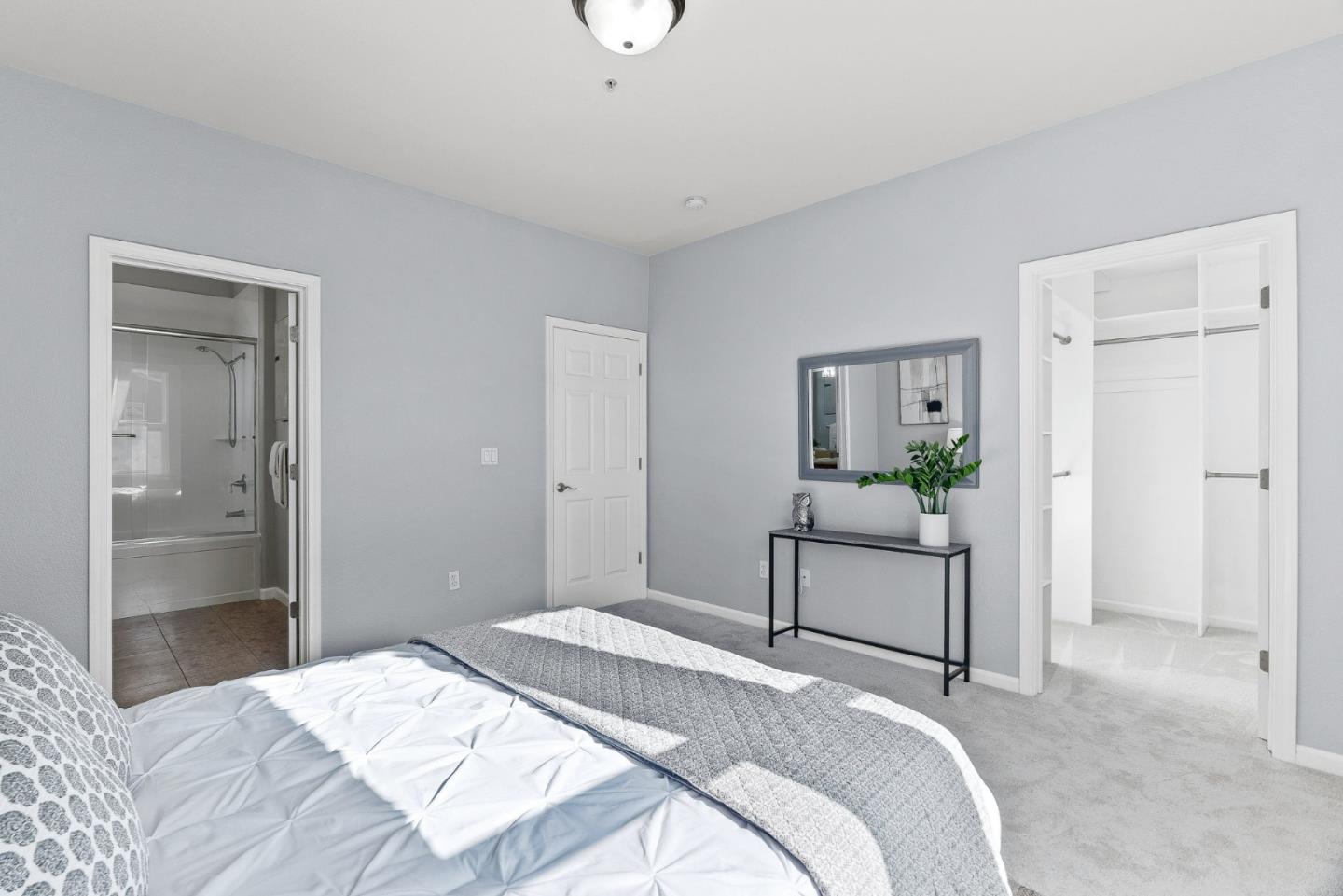 Detail Gallery Image 16 of 29 For 1525 Fiesta Ln, San Jose,  CA 95126 - 3 Beds | 2/1 Baths