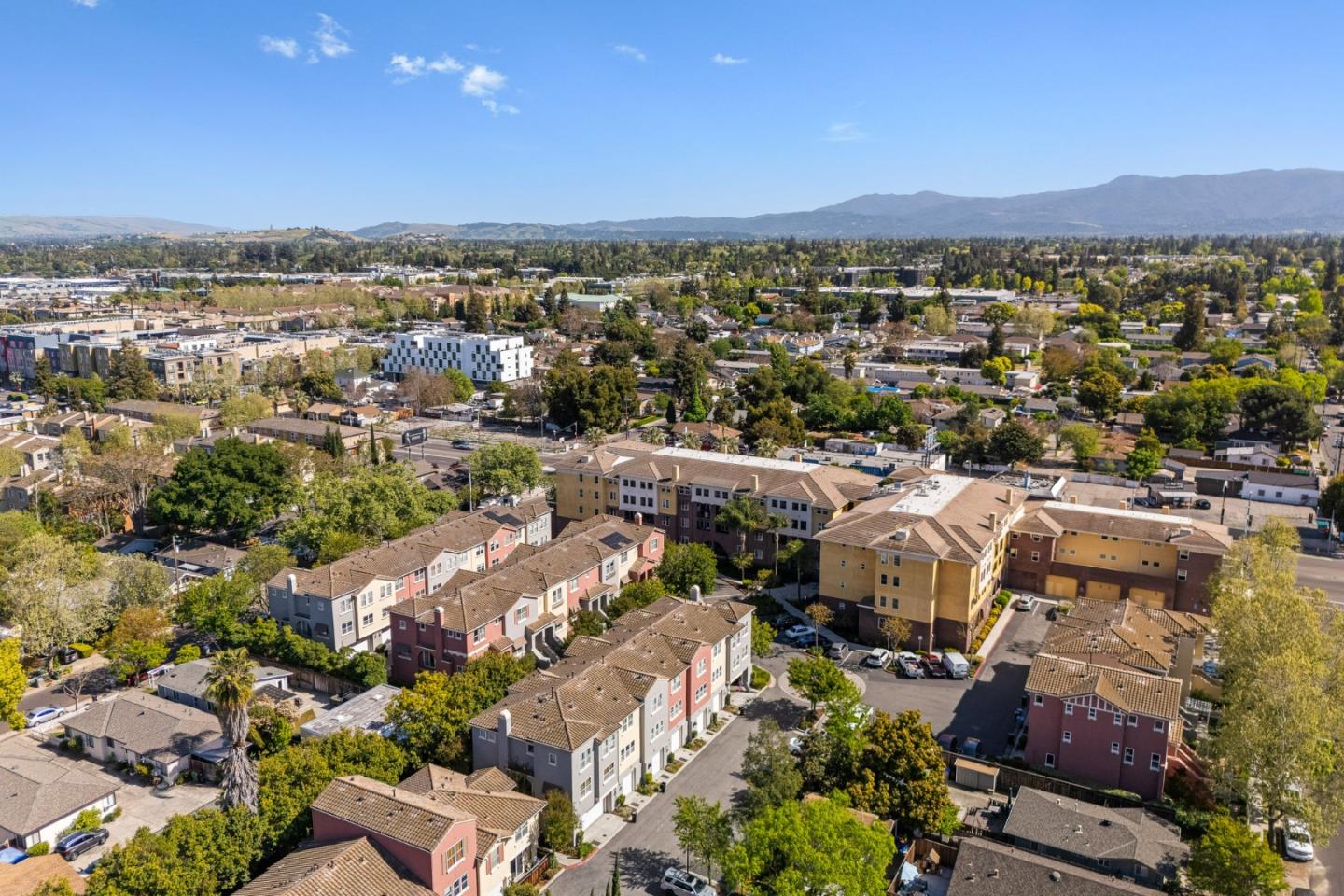 Detail Gallery Image 27 of 29 For 1525 Fiesta Ln, San Jose,  CA 95126 - 3 Beds | 2/1 Baths