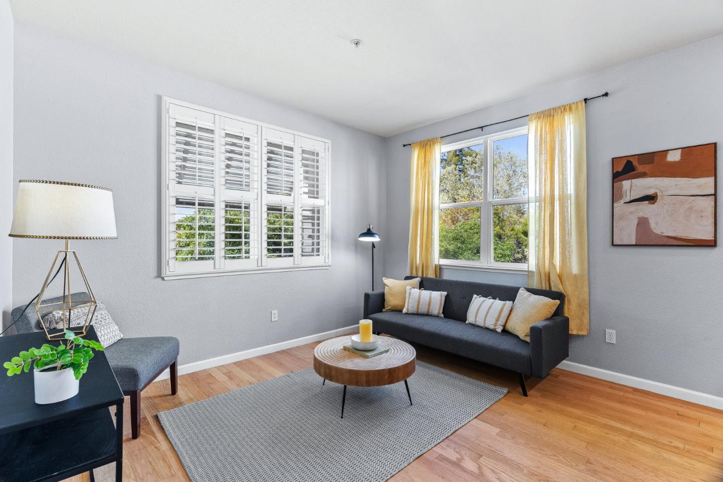 Detail Gallery Image 8 of 29 For 1525 Fiesta Ln, San Jose,  CA 95126 - 3 Beds | 2/1 Baths