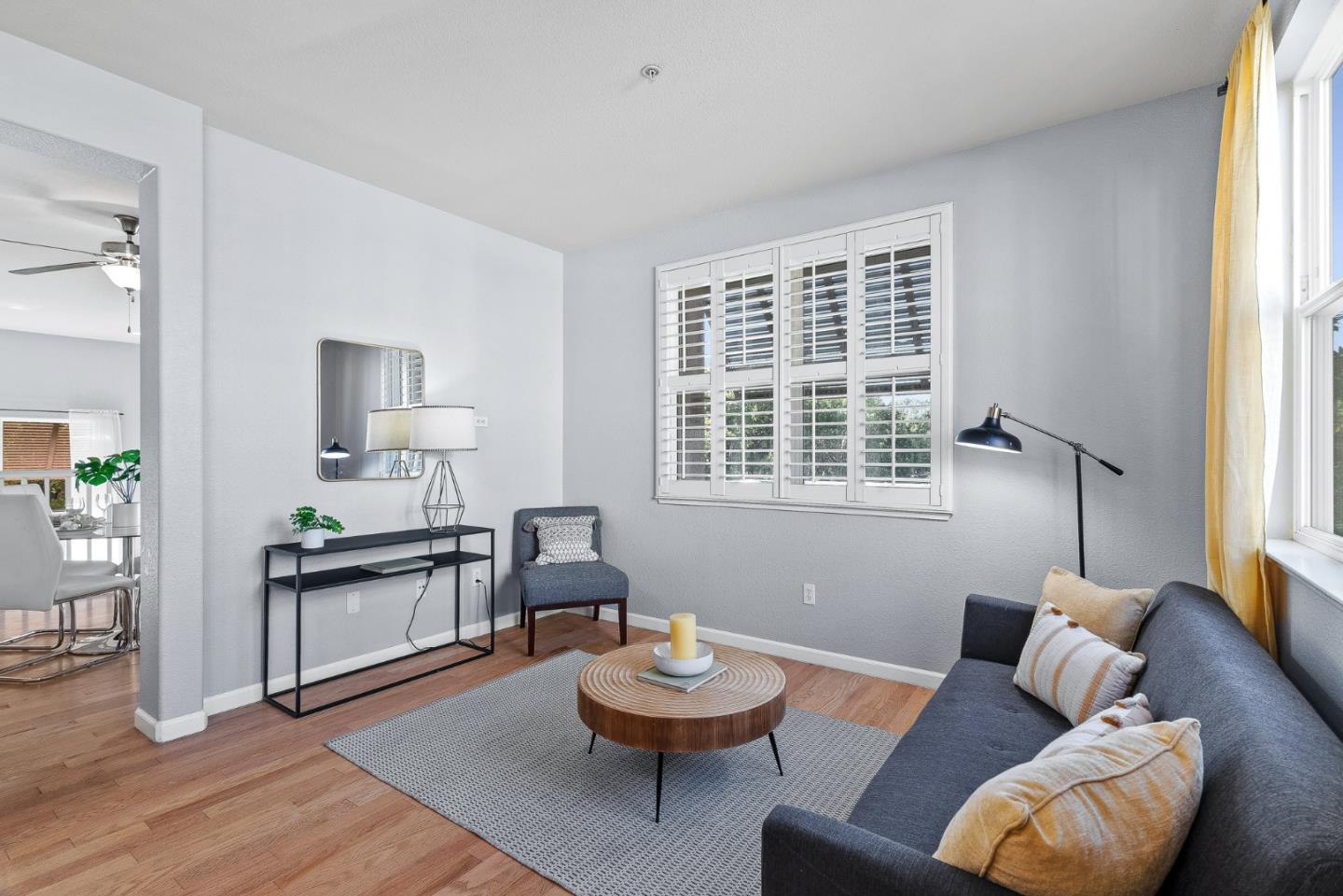 Detail Gallery Image 9 of 29 For 1525 Fiesta Ln, San Jose,  CA 95126 - 3 Beds | 2/1 Baths