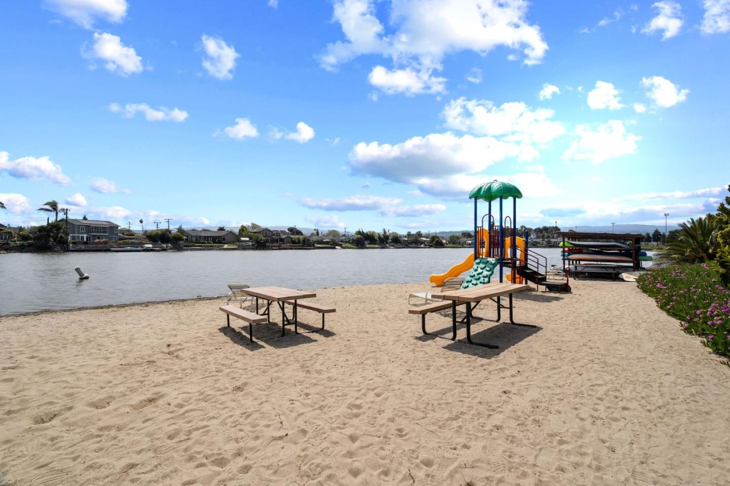 Detail Gallery Image 26 of 35 For 651 Port Dr #205,  San Mateo,  CA 94404 - 2 Beds | 2 Baths