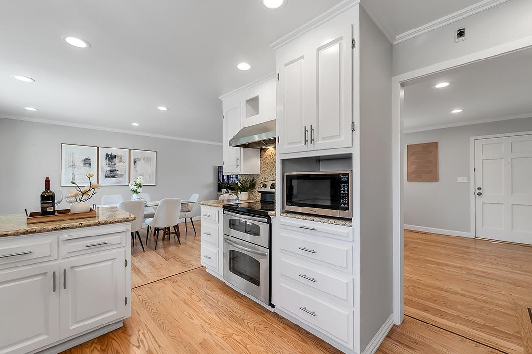 Detail Gallery Image 5 of 32 For 84 Lavonne Dr, Campbell,  CA 95008 - 4 Beds | 3 Baths