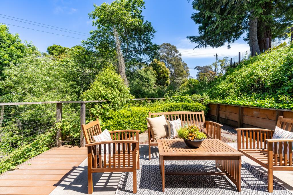 Detail Gallery Image 18 of 43 For 840 Seacliff Dr, Aptos,  CA 95003 - 3 Beds | 2/1 Baths