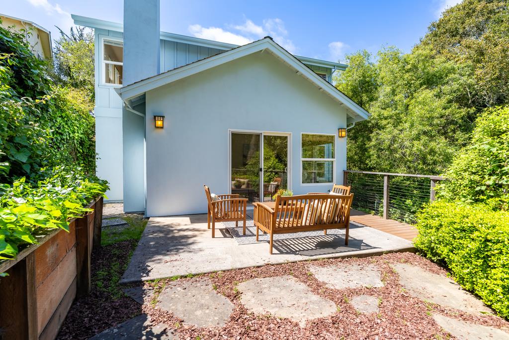 Detail Gallery Image 19 of 43 For 840 Seacliff Dr, Aptos,  CA 95003 - 3 Beds | 2/1 Baths
