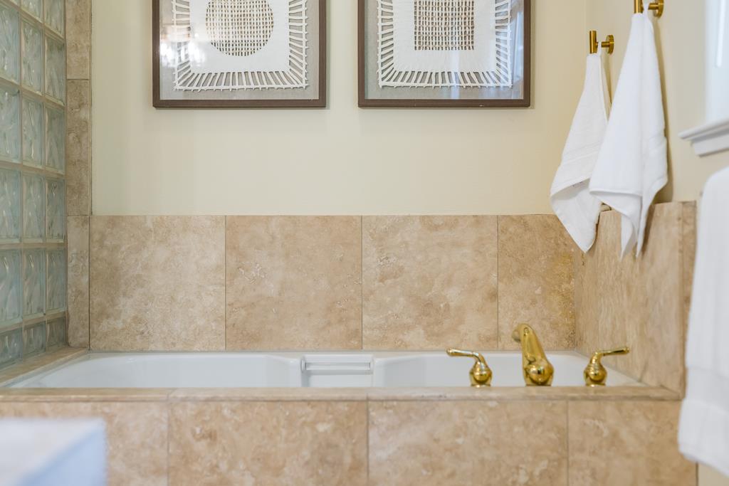 Detail Gallery Image 24 of 43 For 840 Seacliff Dr, Aptos,  CA 95003 - 3 Beds | 2/1 Baths