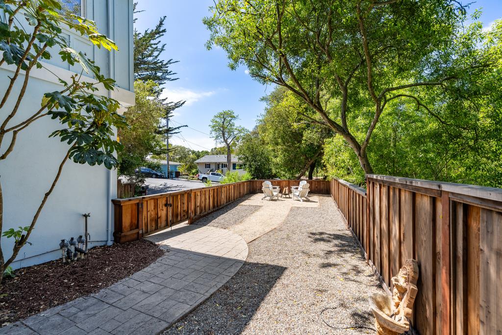 Detail Gallery Image 34 of 43 For 840 Seacliff Dr, Aptos,  CA 95003 - 3 Beds | 2/1 Baths