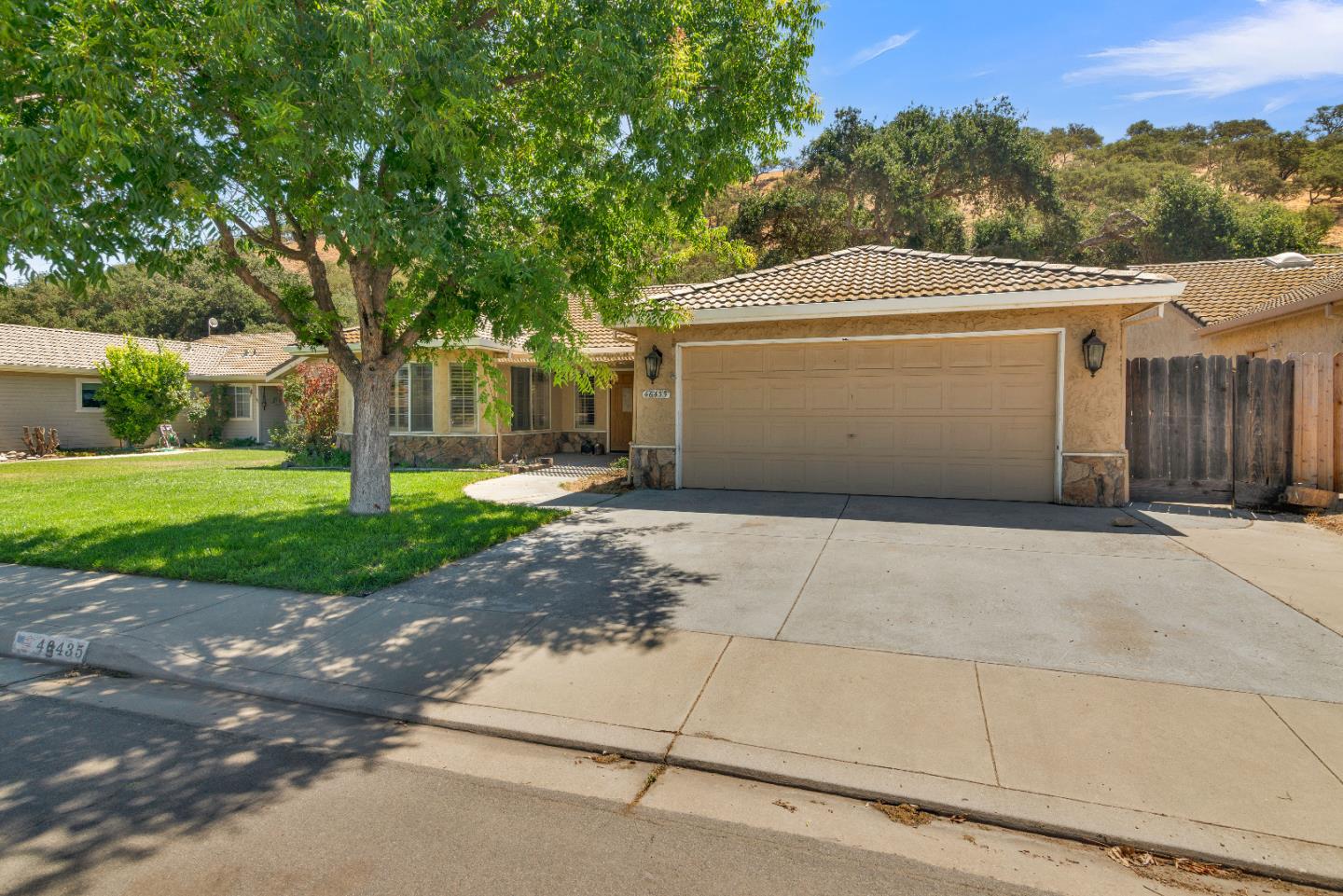 Detail Gallery Image 3 of 28 For 46435 Pine Meadow Pl, King City,  CA 93930 - 3 Beds | 2 Baths