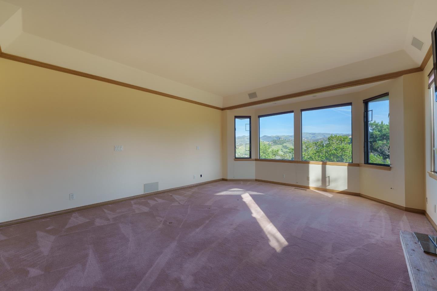 Detail Gallery Image 16 of 37 For 54 Corral De Tierra Rd, Salinas,  CA 93908 - 3 Beds | 3 Baths