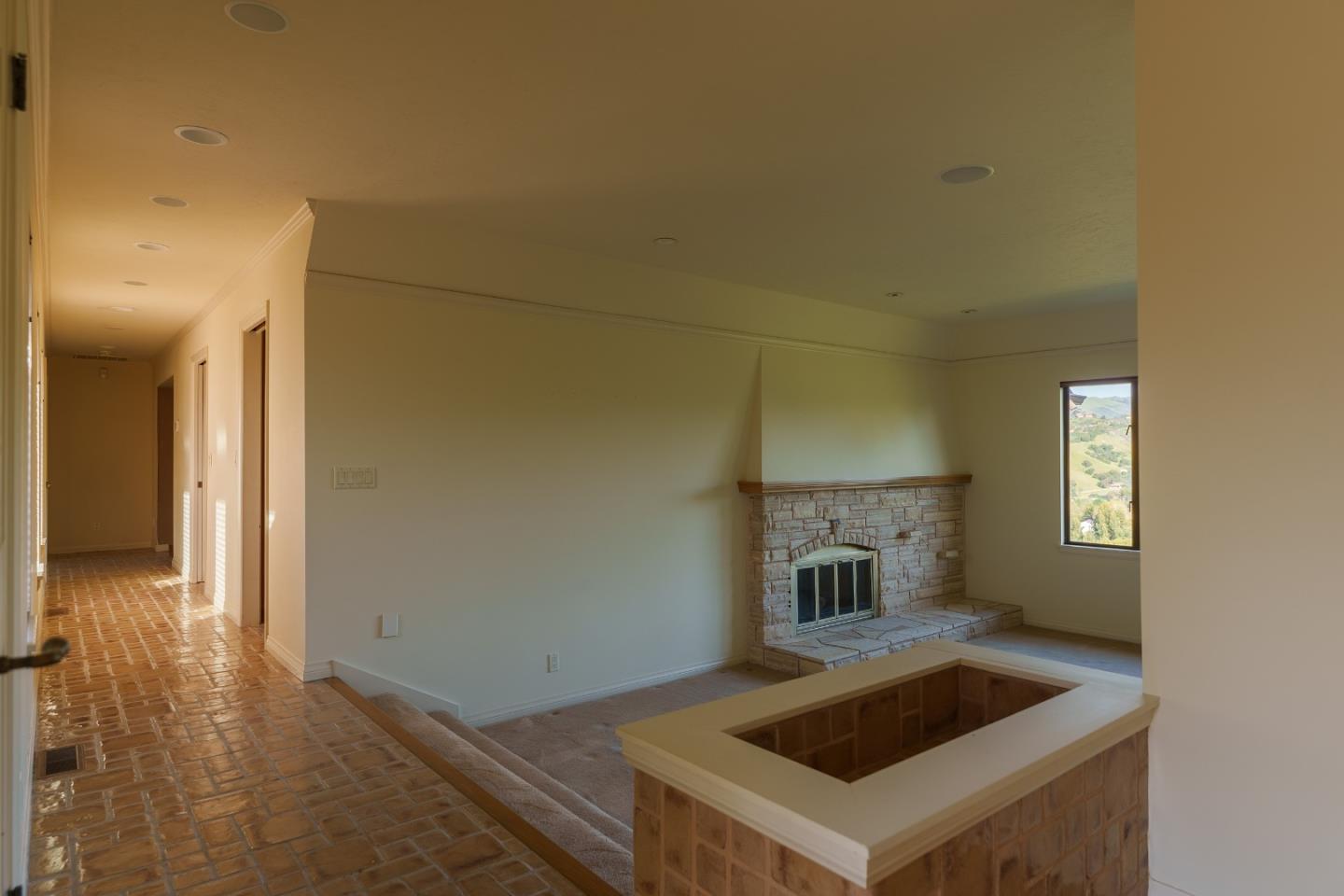 Detail Gallery Image 7 of 37 For 54 Corral De Tierra Rd, Salinas,  CA 93908 - 3 Beds | 3 Baths