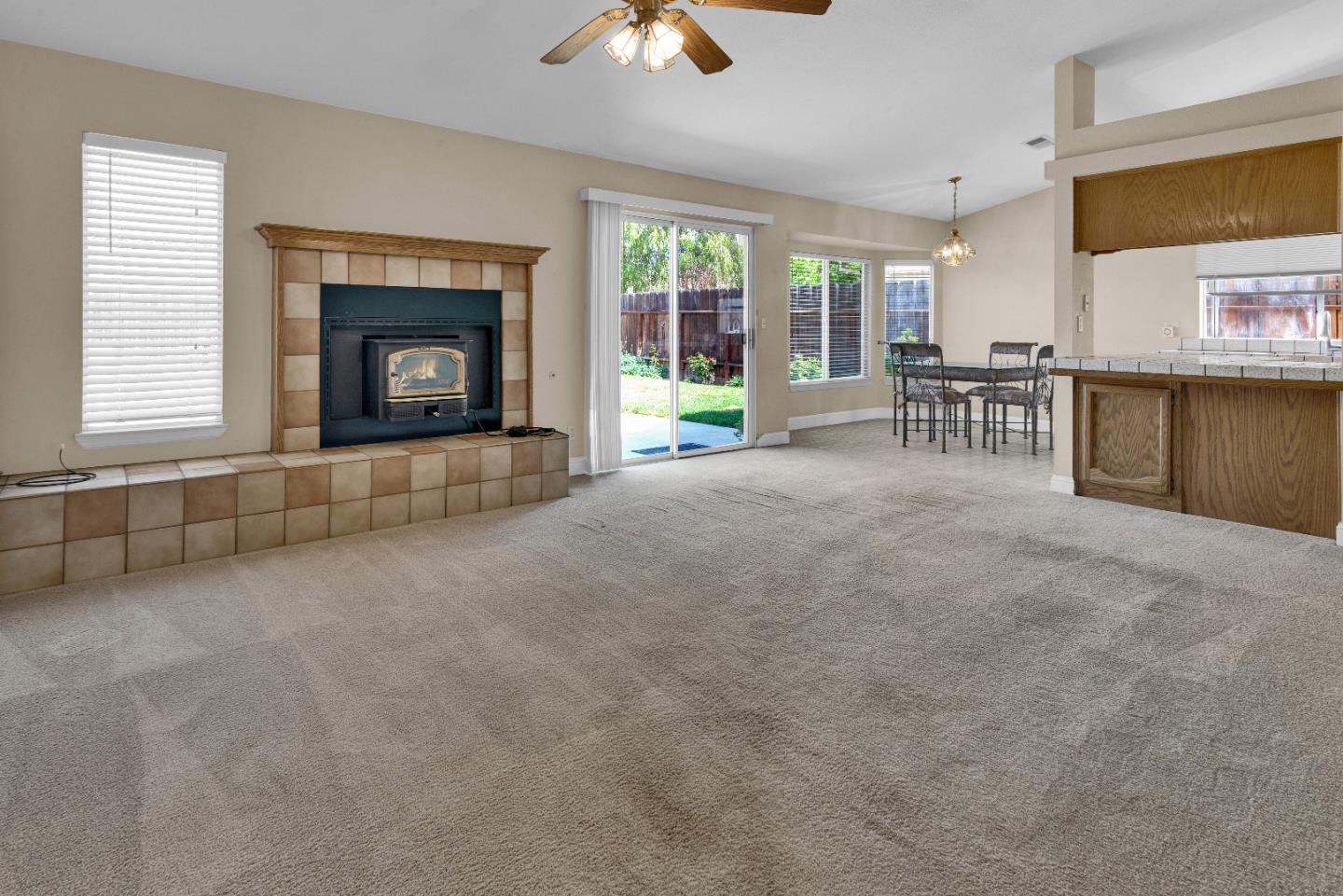 Detail Gallery Image 12 of 29 For 46431 Little Creek Ct, King City,  CA 93930 - 3 Beds | 2 Baths