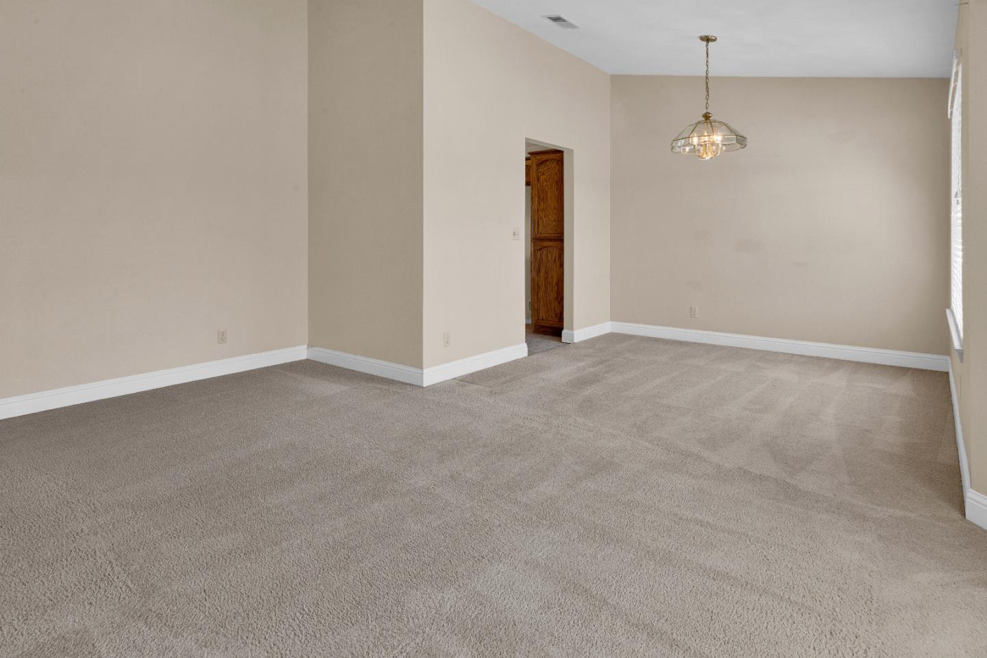 Detail Gallery Image 4 of 29 For 46431 Little Creek Ct, King City,  CA 93930 - 3 Beds | 2 Baths