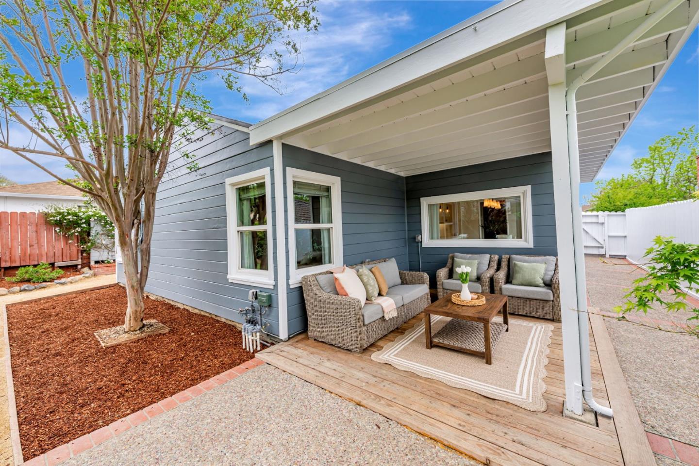 Detail Gallery Image 20 of 22 For 1276 Westwood St, Redwood City,  CA 94061 - 4 Beds | 2 Baths