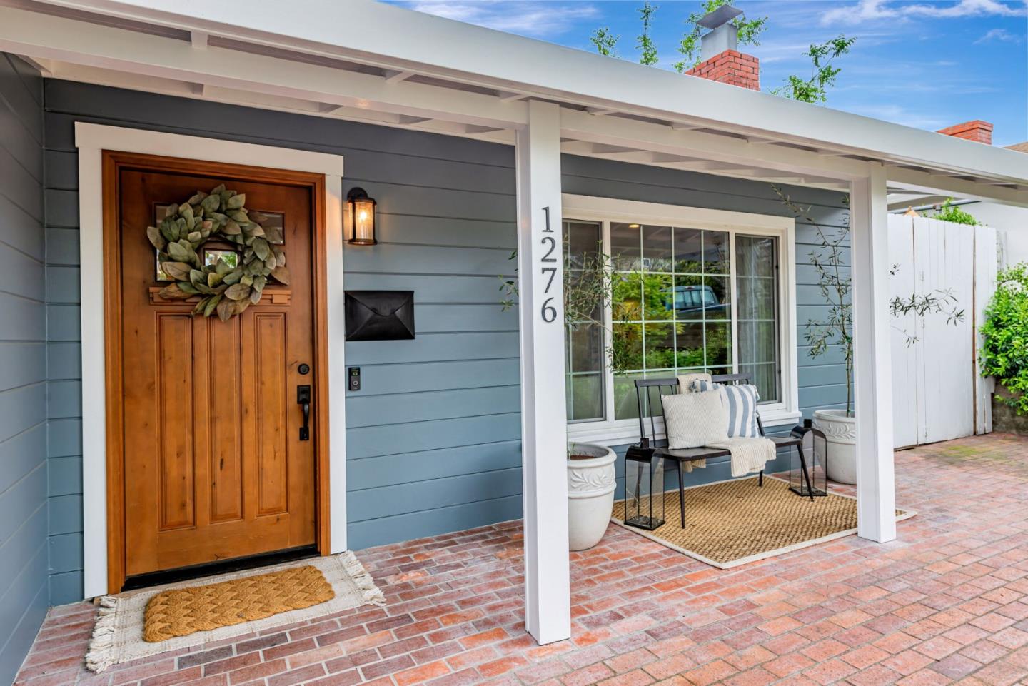 Detail Gallery Image 3 of 22 For 1276 Westwood St, Redwood City,  CA 94061 - 4 Beds | 2 Baths