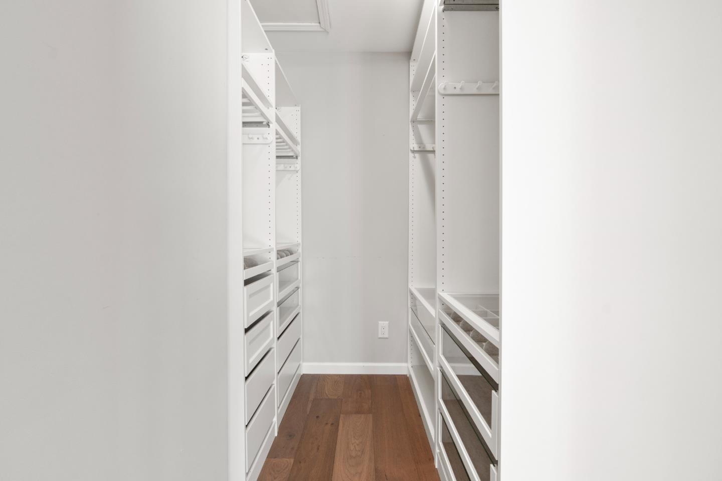 Detail Gallery Image 17 of 34 For 1659 Juniper Ave, San Bruno,  CA 94066 - 4 Beds | 2 Baths
