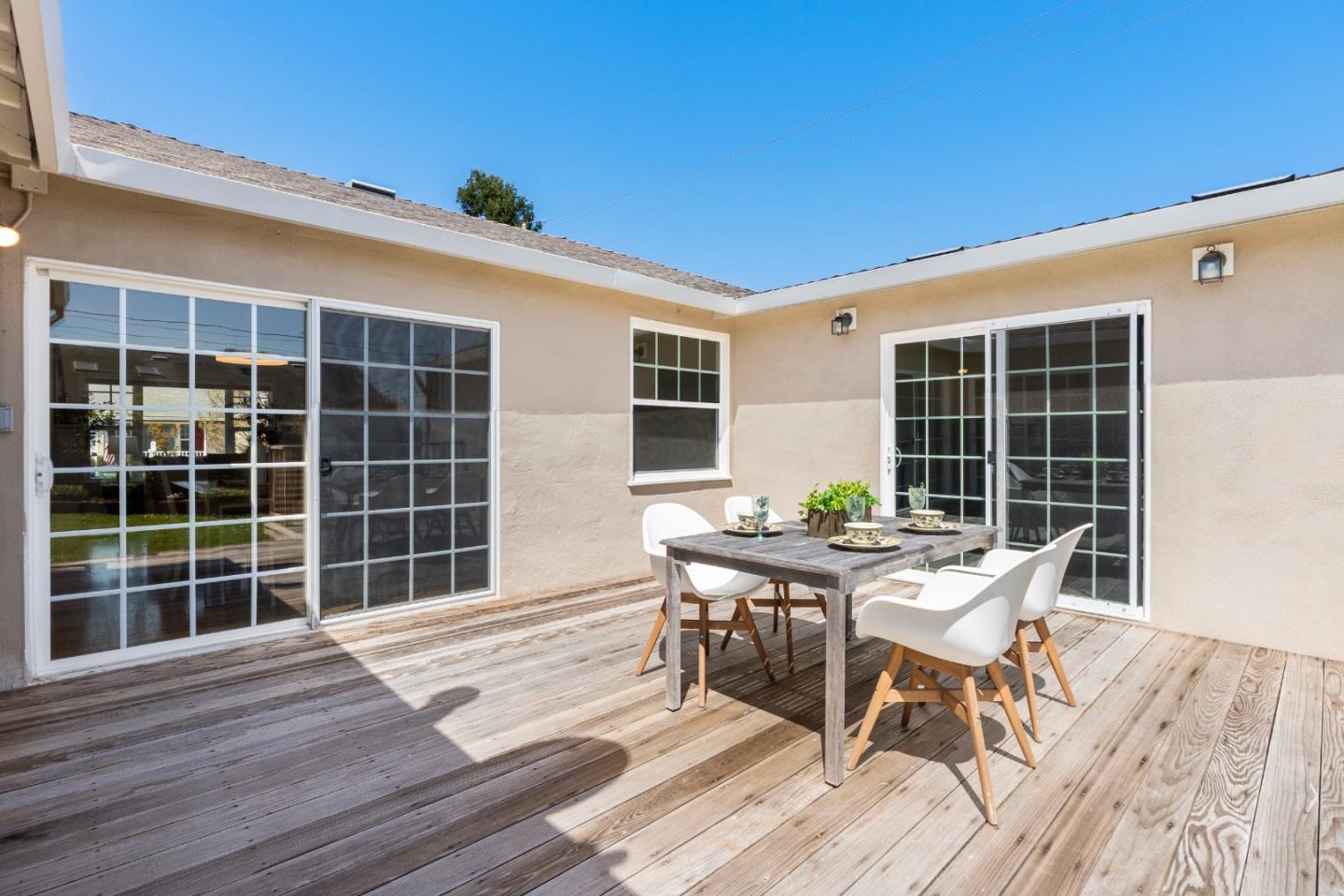 Detail Gallery Image 23 of 34 For 1659 Juniper Ave, San Bruno,  CA 94066 - 4 Beds | 2 Baths