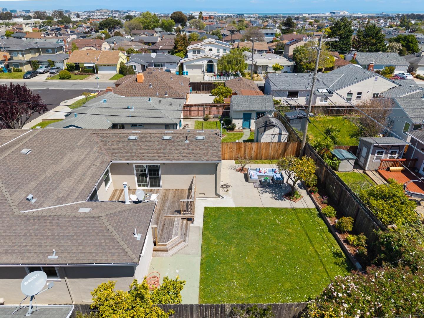 Detail Gallery Image 30 of 34 For 1659 Juniper Ave, San Bruno,  CA 94066 - 4 Beds | 2 Baths